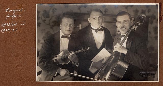 C-1924-Album 01-288-001 a