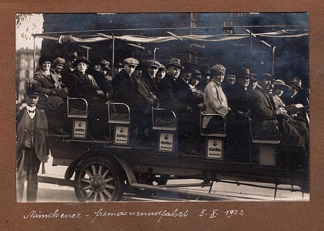 C-1924-Album 01-288-014 a