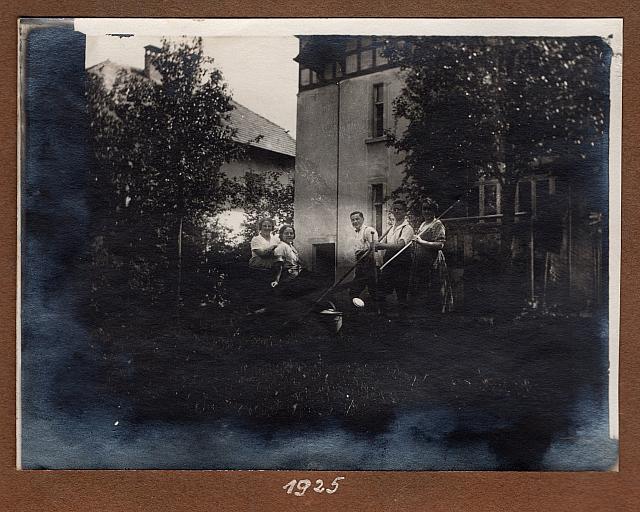C-1924-Album 01-288-015 b