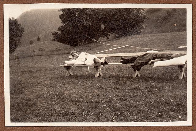 C-1924-Album 01-288-032 b