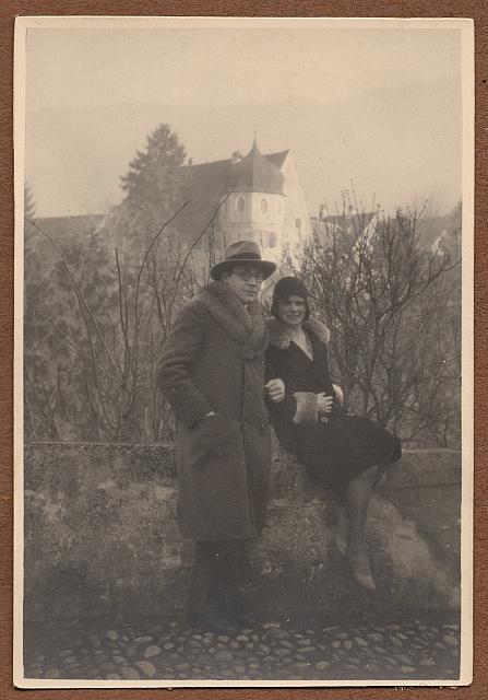 C-1924-Album 01-288-047 b