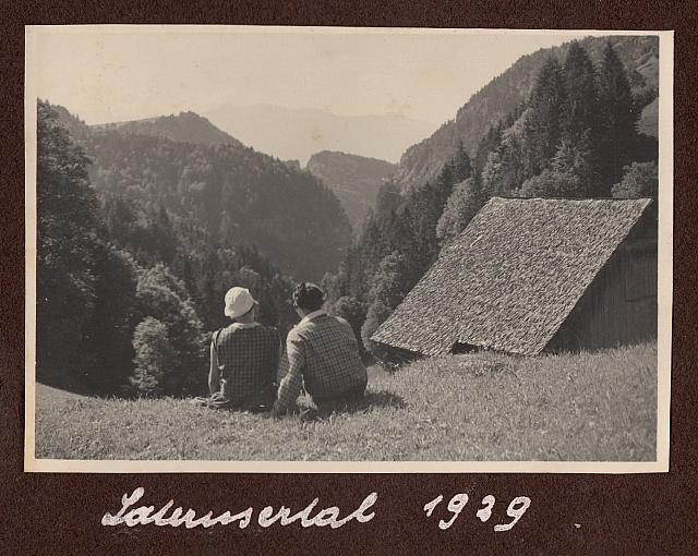 C-1927-30-Album 02-284-005 b