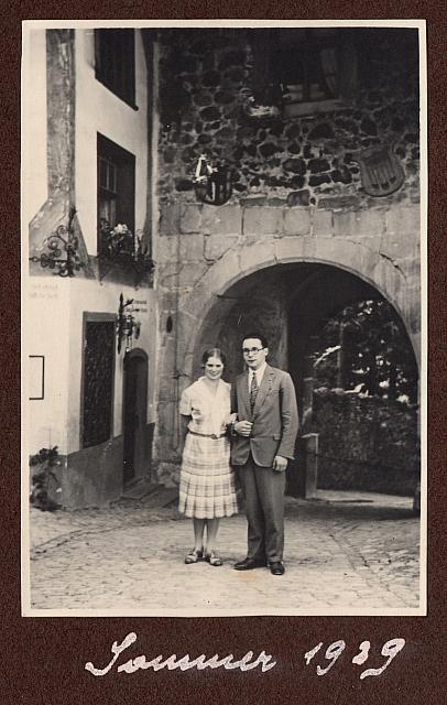 C-1927-30-Album 02-284-007 b