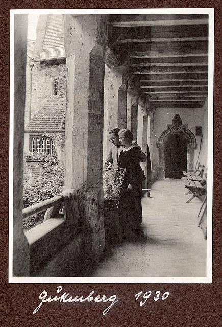 C-1927-30-Album 02-284-013 b