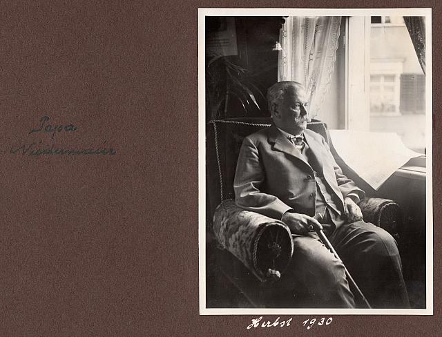 C-1927-30-Album 02-284-025 a