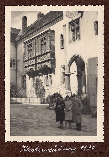 C-1927-30-Album 02-284-026 b