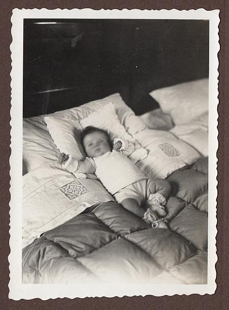 C-1927-30-Album 02-284-029 d