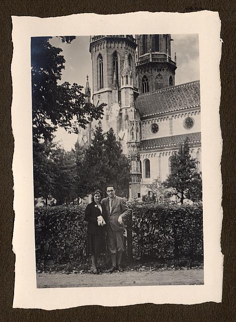 C-1931-00-Album 03-286-039 b