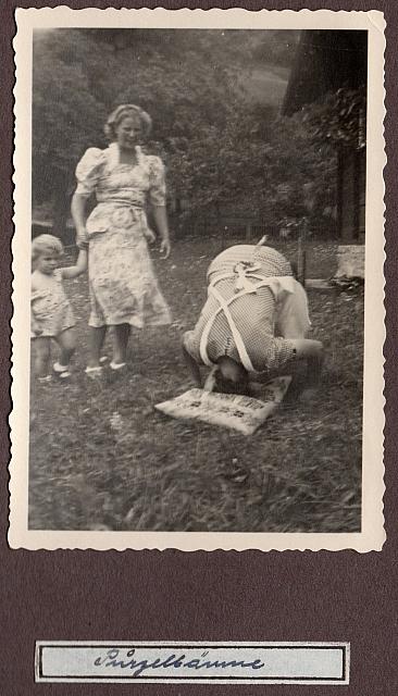 C-1936-00-Album 06-287-013 b