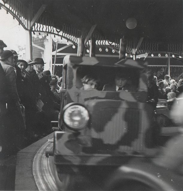 C-1936-00-Album 06-287-026 b