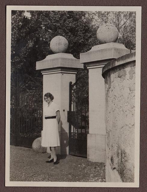 C-1936-00-Album 06-287-039 b
