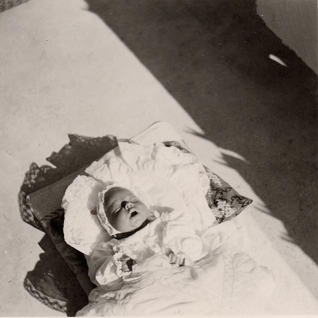 Album 10 001 C-1957-292 b