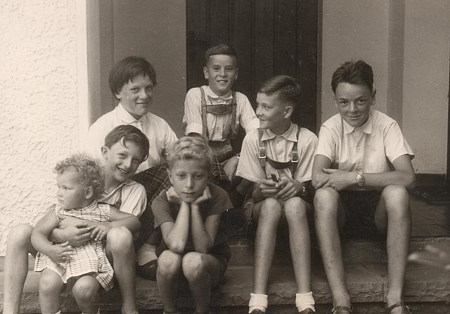 Album 10 003 C-1957-292 c