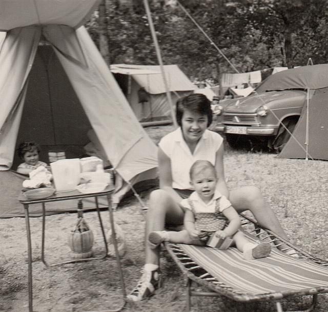 Album 10 007 C-1957-292 c