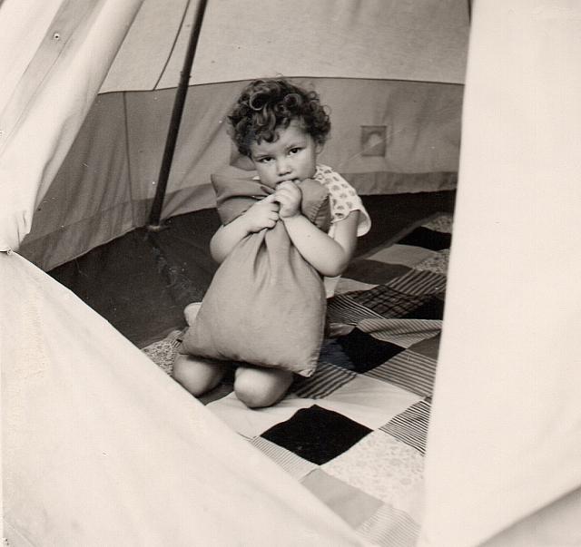 Album 10 007 C-1957-292 f