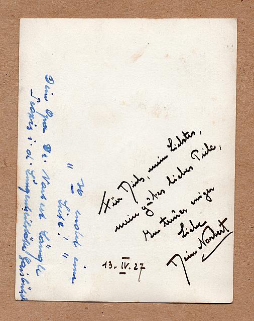 C-1925-Oma v Elle-294-010