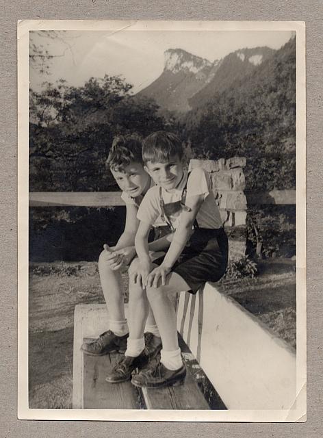 C-1925-Oma v Elle-294-018