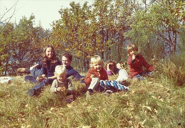 01-040-01-01 b Gallery