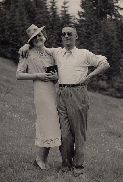 C-1934-Grossm Elle-298-030