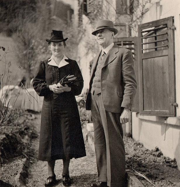 C-1934-Grossm Elle-298-034