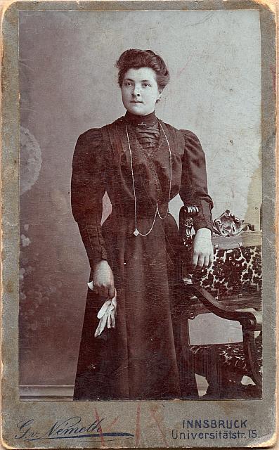 C-1934-Grossm Elle-298-050