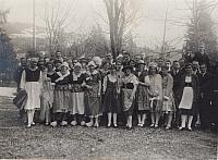 C-1924-Album 01-288-034 a