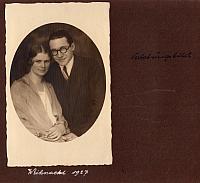 C-1927-30-Album 02-284-002 a