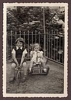 C-1936-00-Album 06-287-007 d