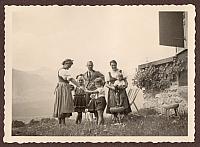 C-1936-00-Album 06-287-008 f