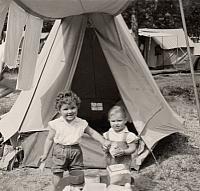 Album 10 007 C-1957-292 d