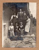 C-1925-Oma v Elle-294-017