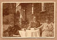 C-1934-Grossm Elle-298-046